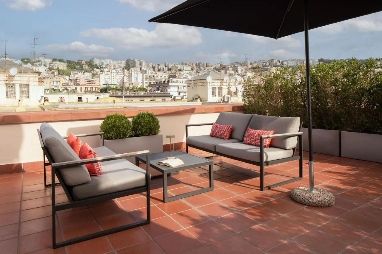 Caracciolo 13 Rooftop & Suites Napoli 0*,  İtalya