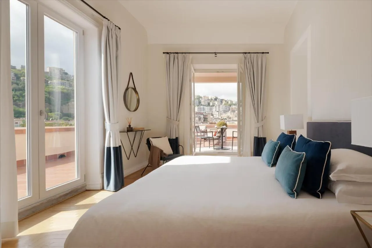 Caracciolo 13 Rooftop & Suites Neapel