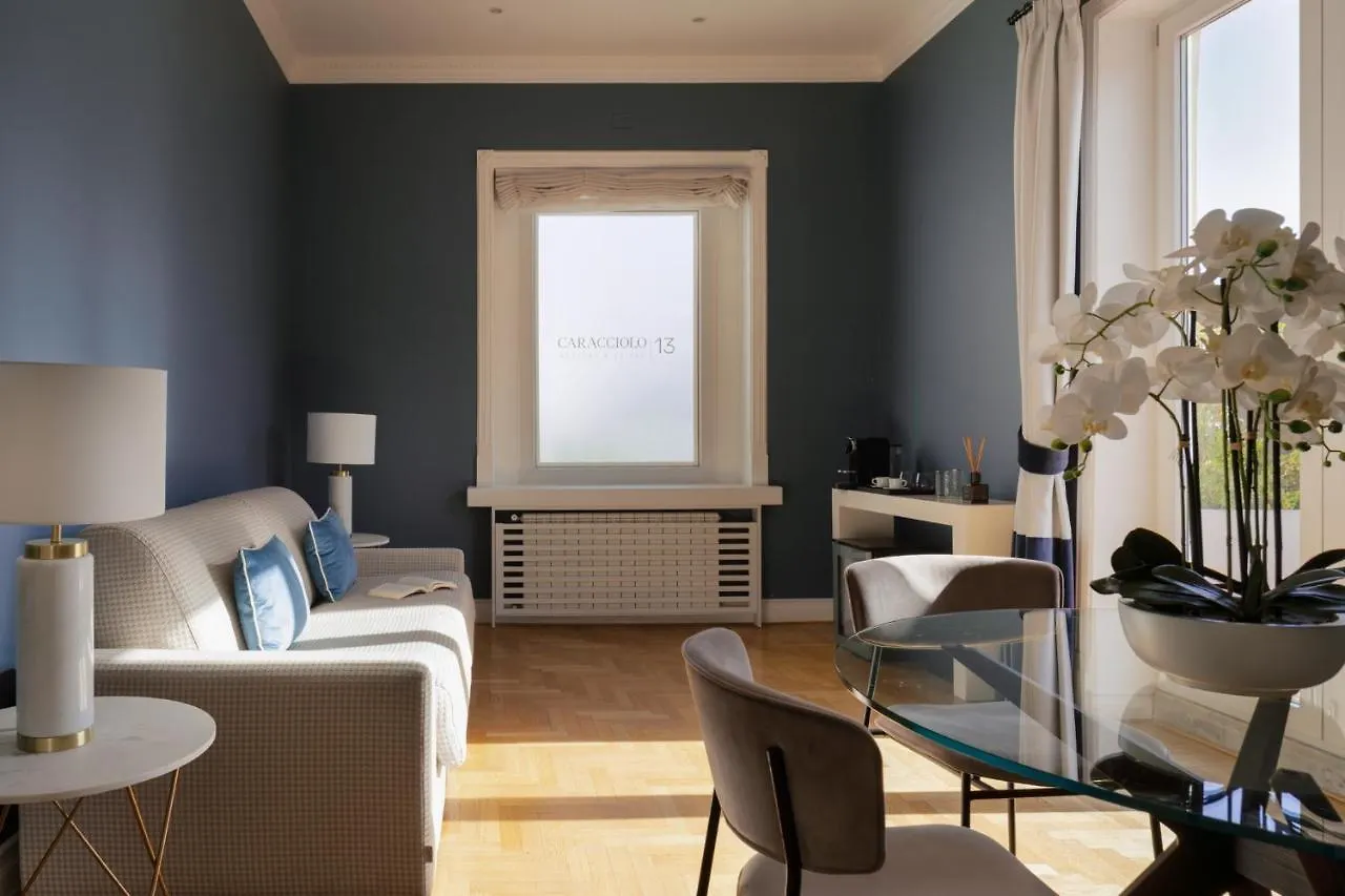 Caracciolo 13 Rooftop & Suites Neapel