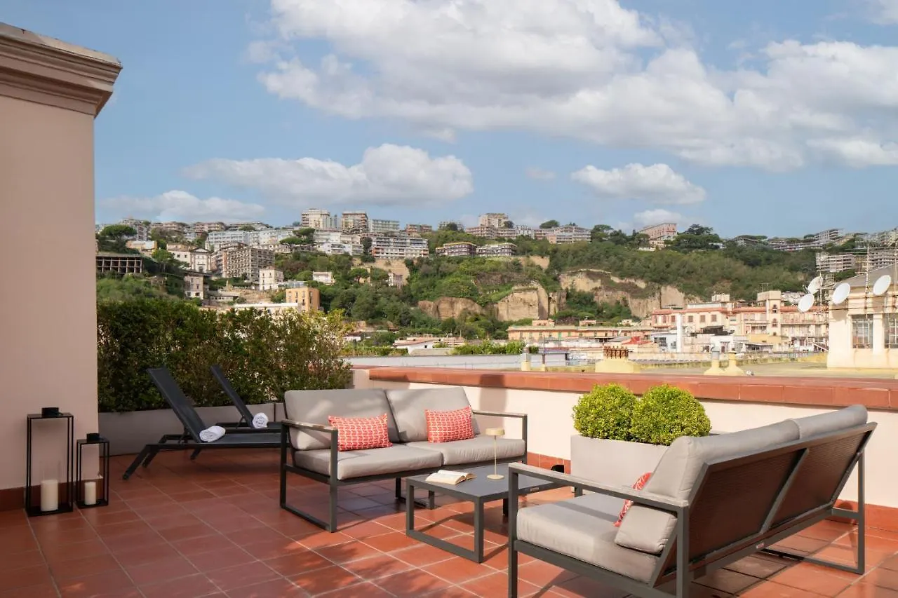 Caracciolo 13 Rooftop & Suites Neapel 0*,
